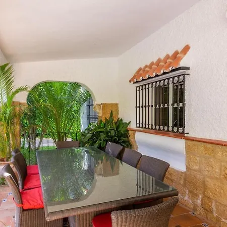 Carmenes By Ruralidays * קוניל דה לה פרונטרה