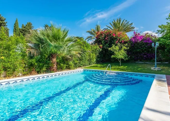 בית נופש Carmenes By Ruralidays