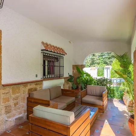 Carmenes By Ruralidays Vakantiehuis *